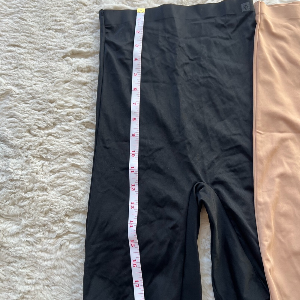 ANNE KLEIN Black and Tan shaped Bottoms - Picture 4 of 6